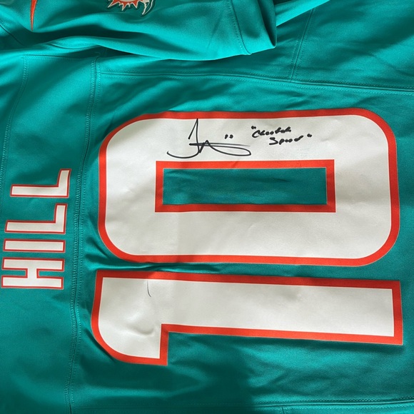 Tyreek Hill Autographed Miami Dolphins Jersey – Authentic & Rare - Picture 5 of 6